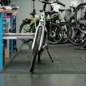 2022 Velo de Ville trapezoid frame "intra+" White