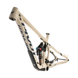 2022 Pivot Switchblade Black