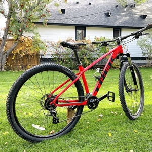 2021 Trek Marlin 6 M 29 Red