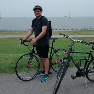 2012 Trek 22.5" Men's Verve 2 Black and Silver or Gray