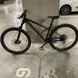 2020 Specialized Fuse Comp 29 Satin Dove Large Black