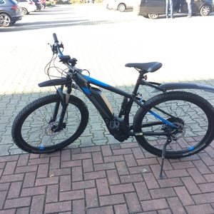 2018 Cube Cube Reaction Hybrid Race 500 27,5 Black and Blue