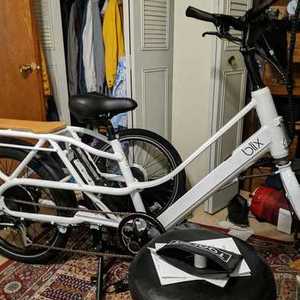 2019 Blix Cargo White and Black