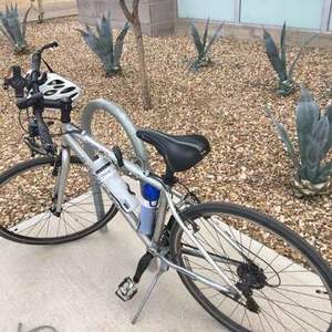 2006 Trek 7.2 FX Silver, gray or bare metal