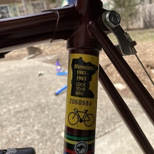 Maruishi Roadace 404 Red