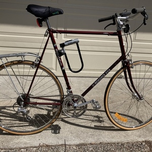 Maruishi Roadace 404 Red