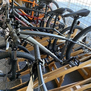 2021 Diamondback Overdrive Silver, gray or bare metal