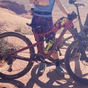 Santa Cruz Womens small Red