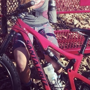 Santa Cruz Womens small Red