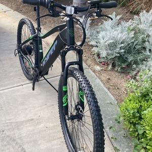 2022 Hyper E-Ride Mountain MTB-FS Black