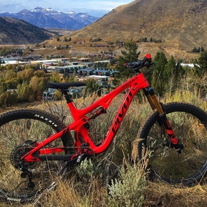 2019 Pivot Mach 5.5 Red