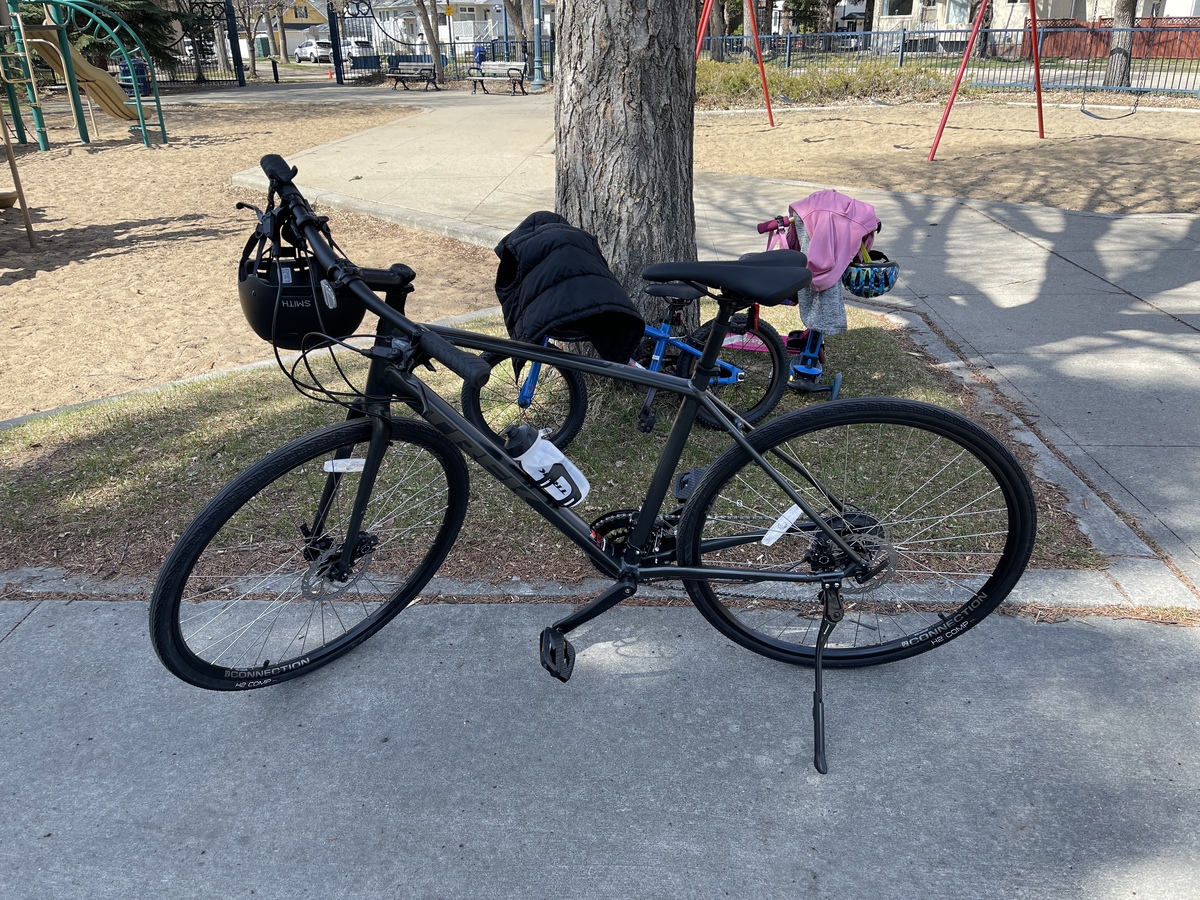 2022 Trek FX 2 Disc Fitness Bike Satin Lithium