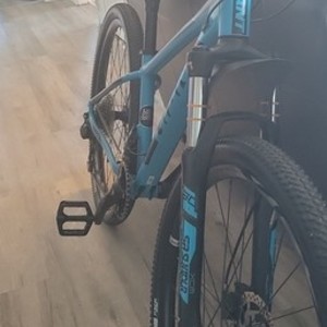 2022 Giant Talon 2 Blue