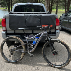 2021 Giant Trance 3 Silver, gray or bare metal