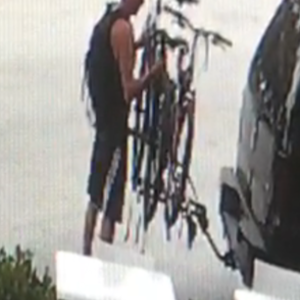 2015 Jamis Durango Black and Blue