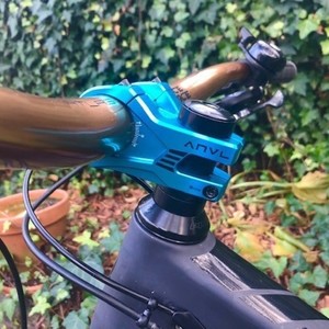 2020 Pivot MACH 6 Silver, gray or bare metal