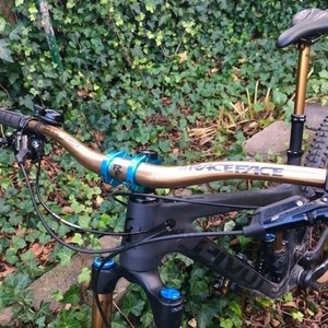 2020 Pivot MACH 6 Silver, gray or bare metal