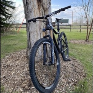 2012 Norco Bikes Shinobi 1 Black and Yellow or Gold