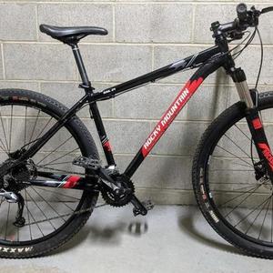 Rocky Mountain Bicycles Soul 29 Black and Red