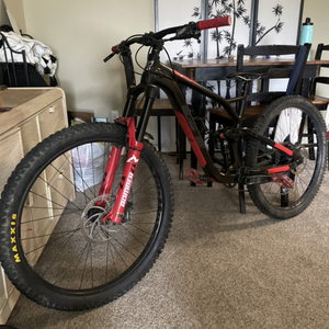 2020 GT Bicycles Elite Black and Red
