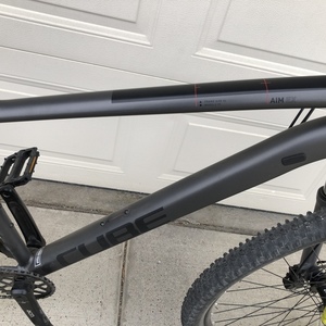 2022 Cube Aim-EX Silver, gray or bare metal and Black