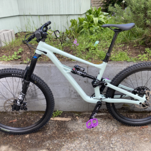 2022 Specialized Status 160 Teal