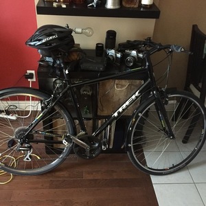 2016 Trek 7.2 FX Black, Green, and Blue