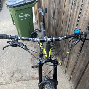 2016 Devinci Spartan Black
