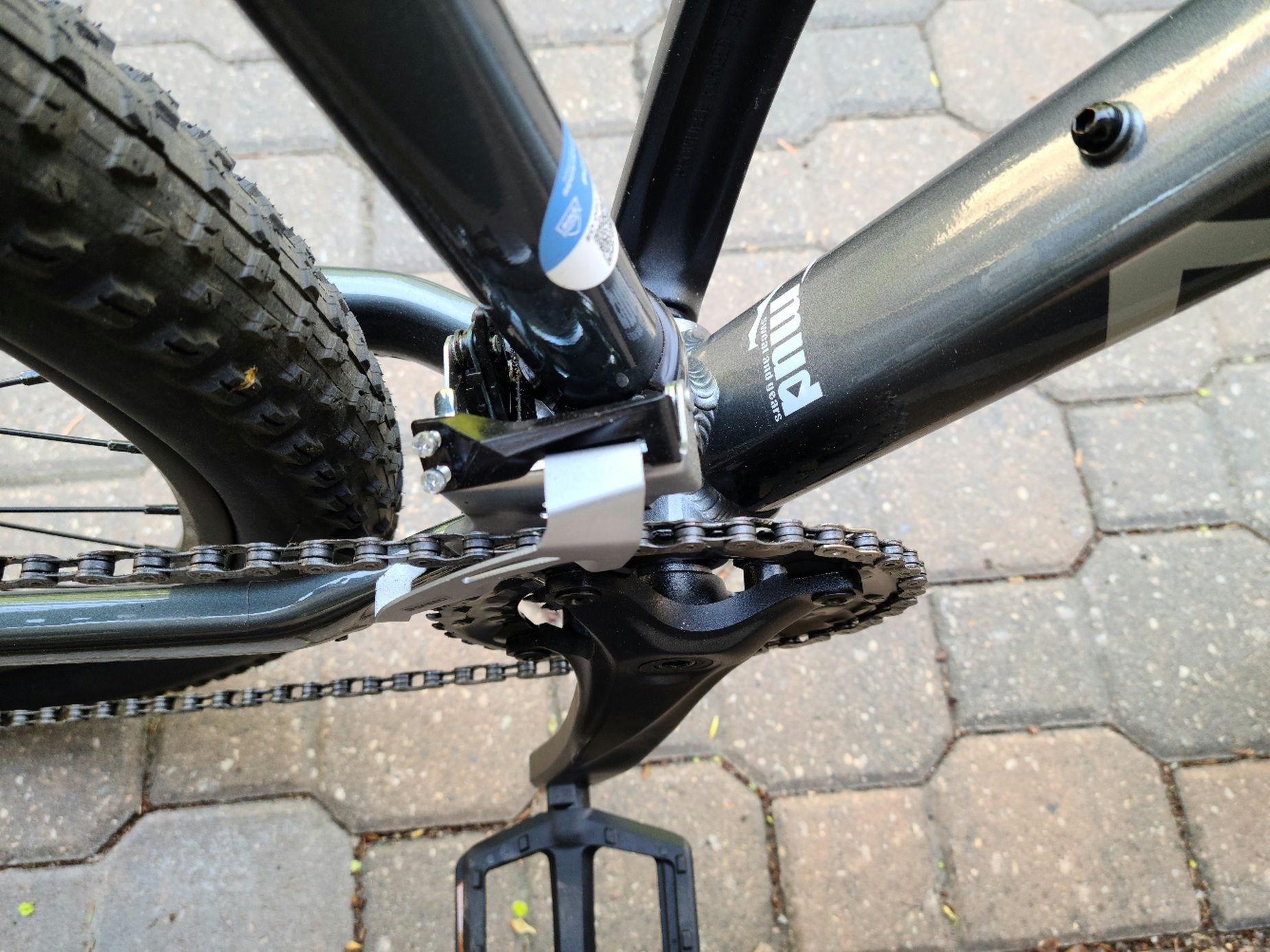 norco storm 3 mountain bike