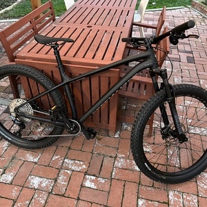 2021 Specialized Fuse Black