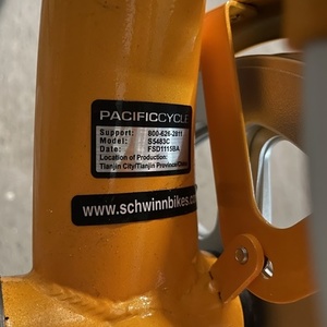 2022 Schwinn S5483C Orange