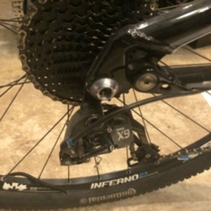 2016 Rocky Mountain Bicycles Thunderbolt799 White, Black, and Red