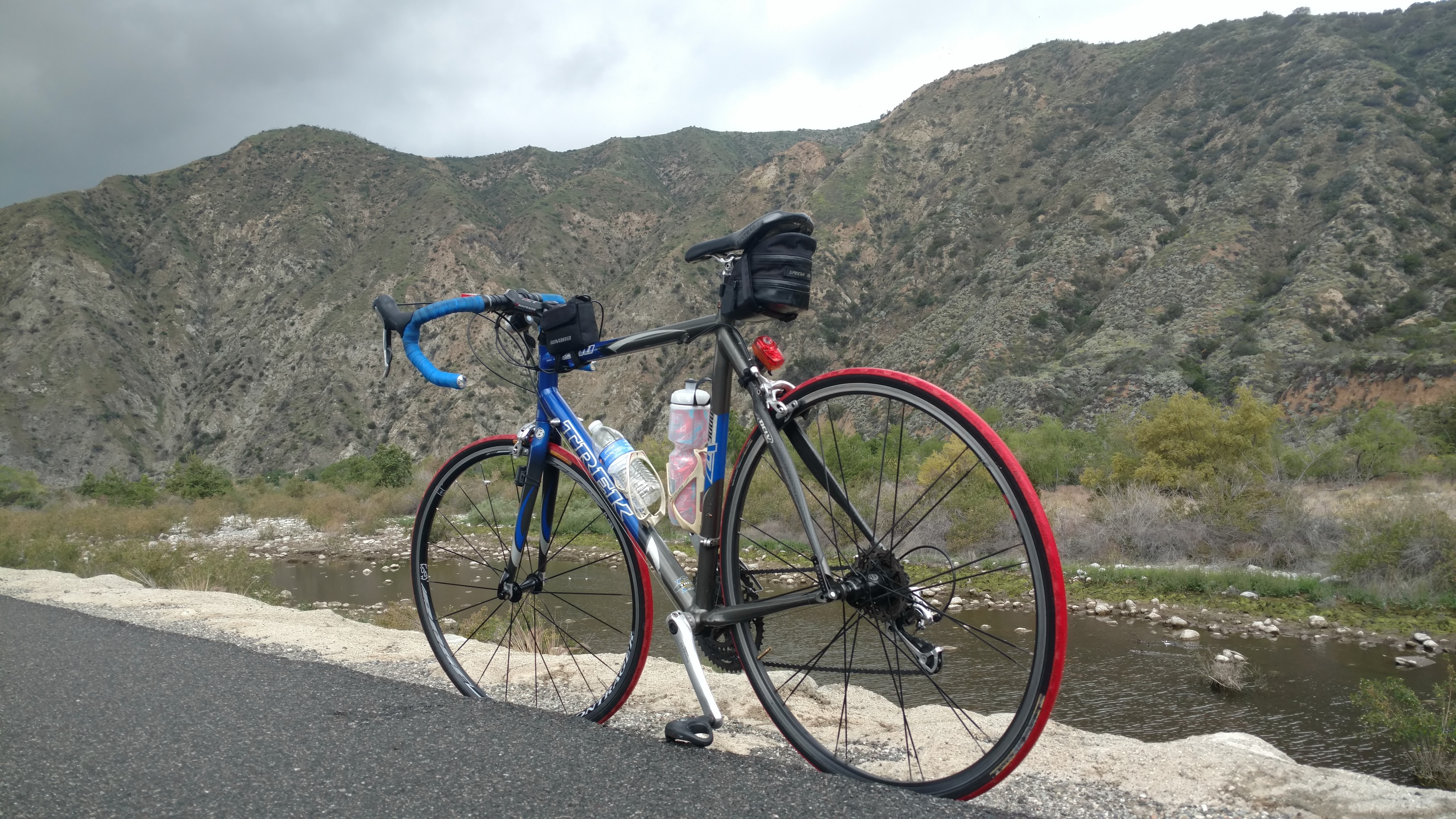 2005 Trek 2300 ZR 9000 w/OCLV Carbon 