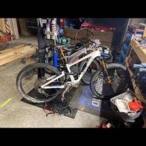 2021 Specialized Enduro White