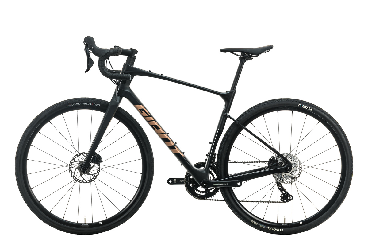 2022 Giant Revolt Advanced 3