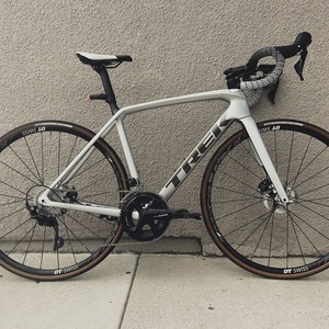 2022 Trek Émonda Silver, gray or bare metal