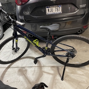 2022 Trek Verve 3 Blue
