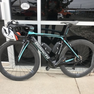 2019 Bianchi Oltre XR4 Blue