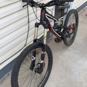 2012 Specialized Status II Black, White, and Red