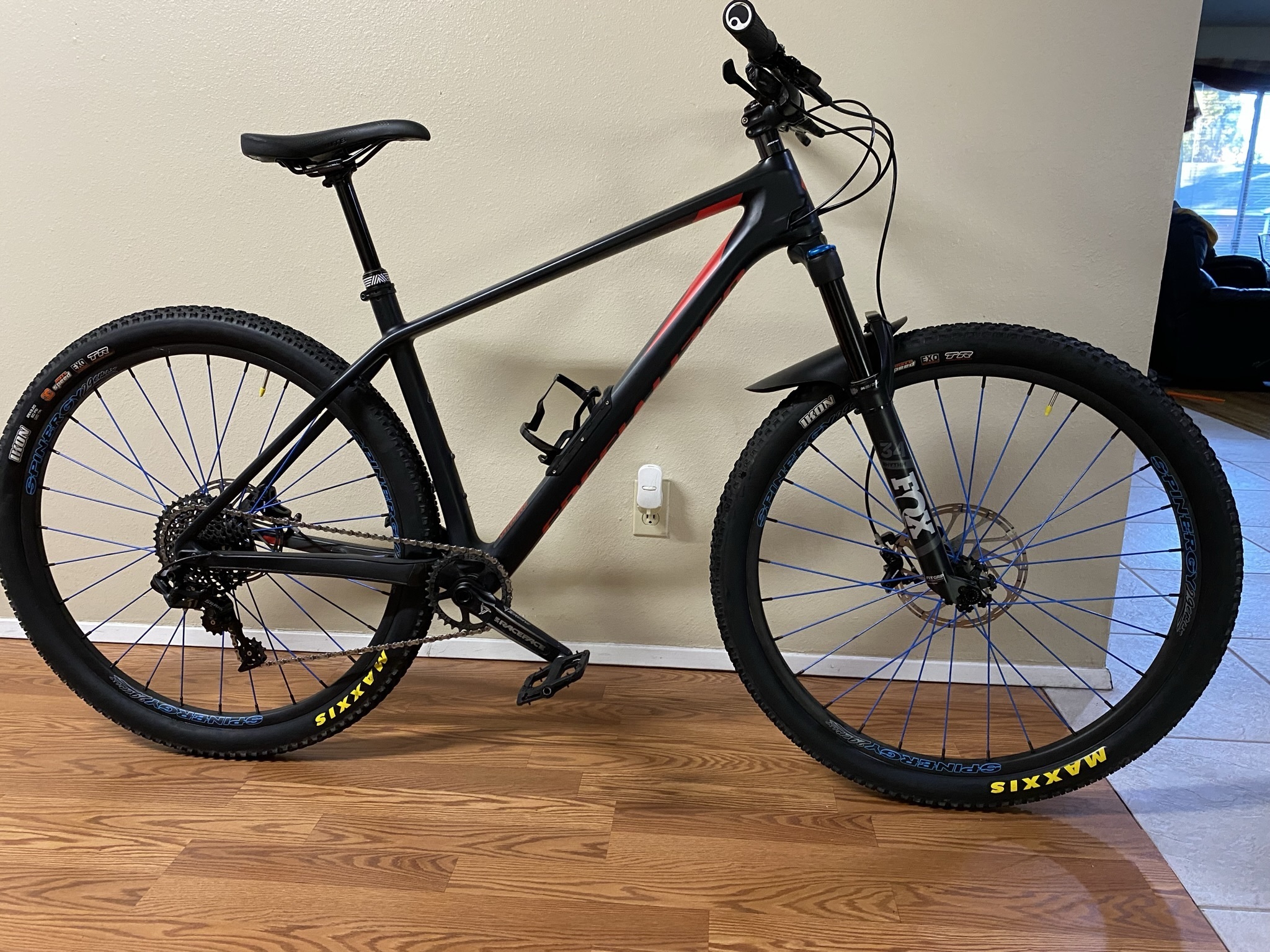 2018 Specialized Fuse expert carbon