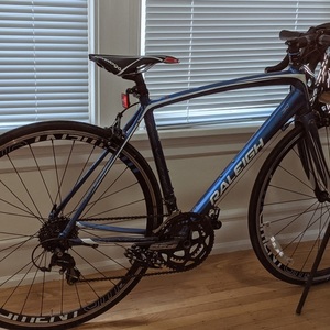 2014 Raleigh Revenio 3.0 Blue and White