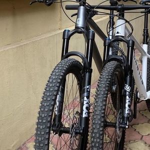 2021 Commencal Bikes META HT AM 29 Silver, gray or bare metal