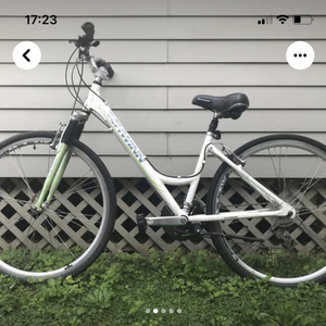 Schwinn Trailway Hybrid White and Green