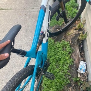 2016 Yeti SB4.5c Teal and White