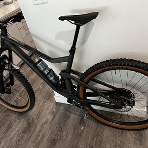 2022 SCOTT Genius 950 Silver, gray or bare metal and Yellow or Gold