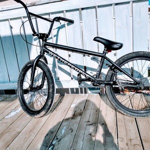 WeThePeople Nova Black