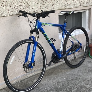 2022 GT Bicycles Transeo 2.0 Blue and Green