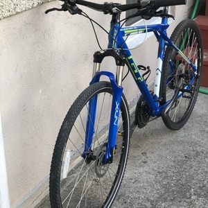 2022 GT Bicycles Transeo 2.0 Blue and Green