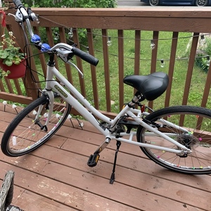 Devinci Lifestyle White