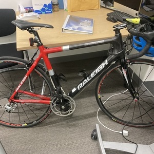 Raleigh C1305891-58 Black and Red